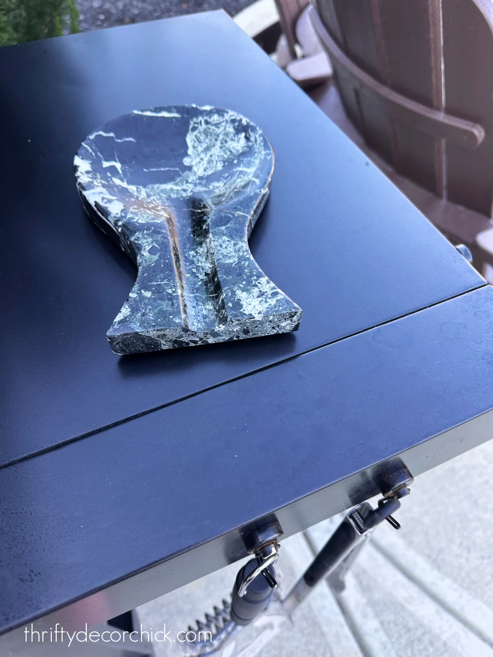 marble spoon rest on grill